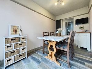 Dining room- click for photo gallery
